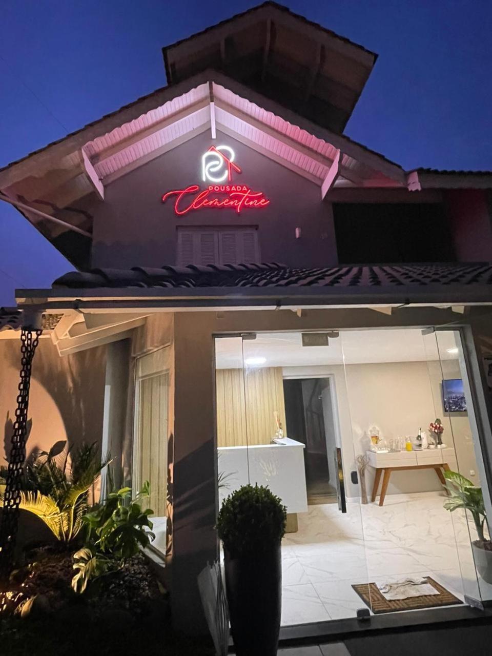 Pousada Clementine Gramado Exterior photo